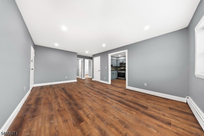 298-300 Belmont Ave – photo 2