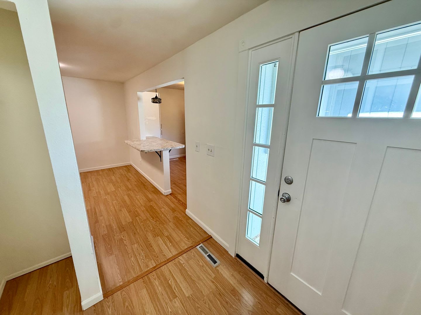 Ranch-Style 3 Bed / 1 Bath Duplex Home in South Loveland – photo 5
