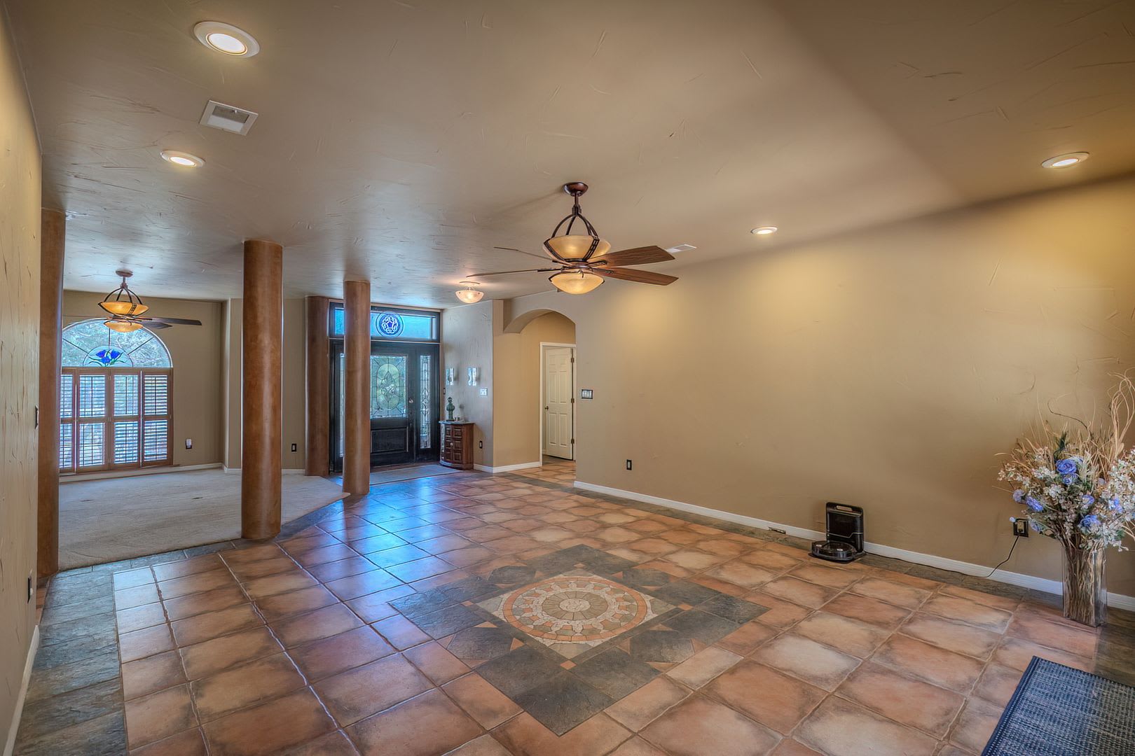 Spacious Single Level Four Bedroom Home In Gated Community – photo 4