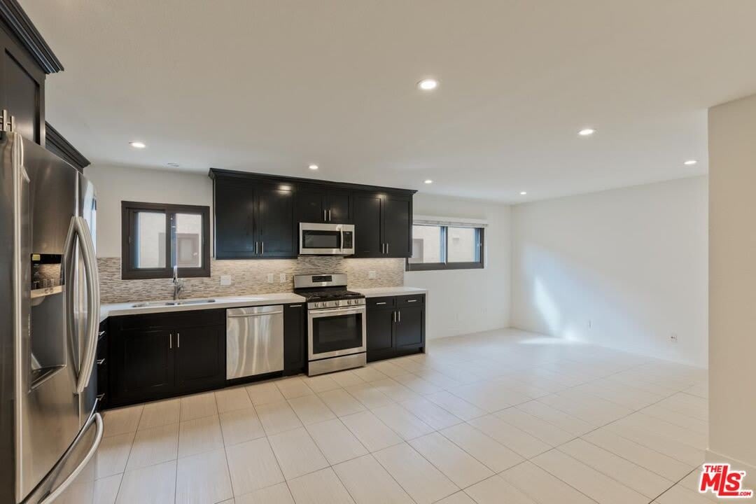 6930 De Celis Pl – photo 3