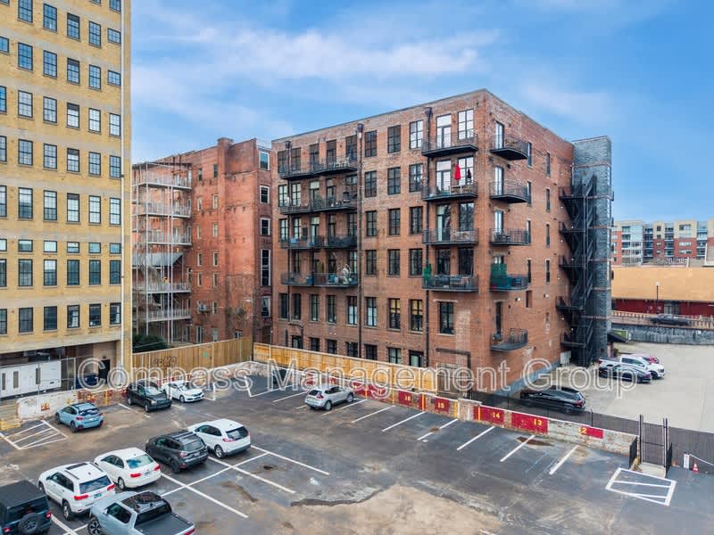 220 W Jackson Ave, 205 – photo 2
