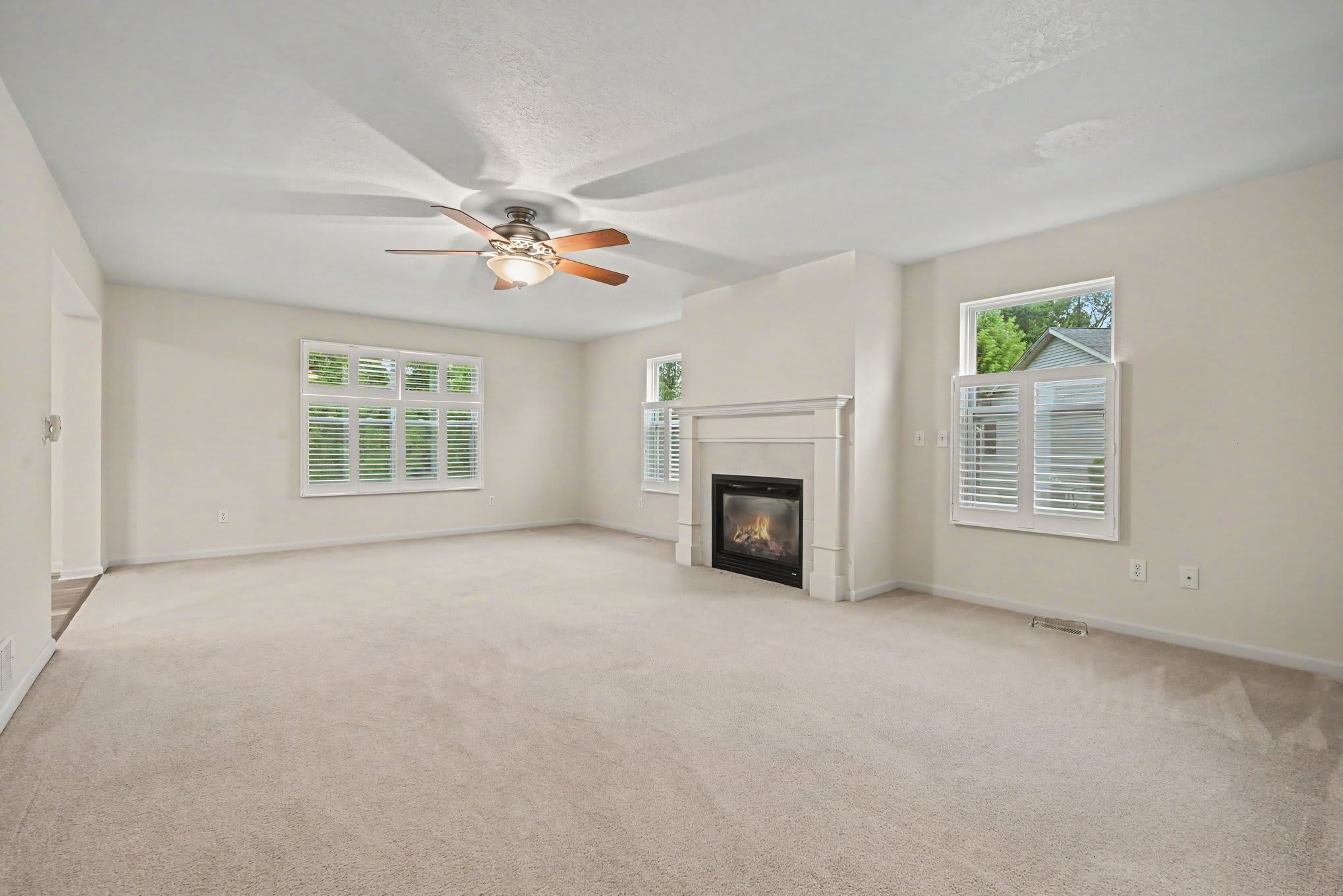 352 Laurel Wood St – photo 3
