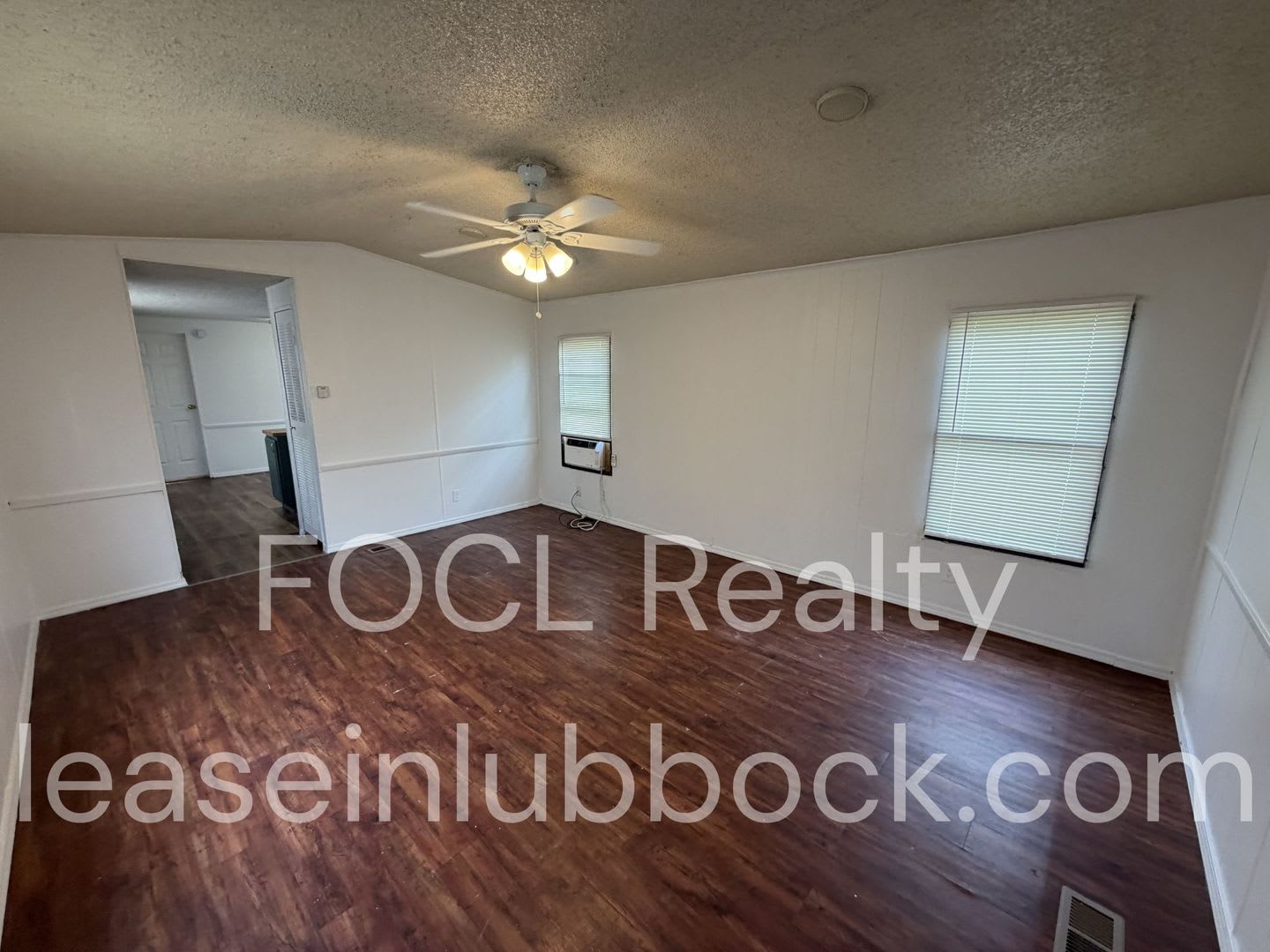 3 Bed 2 Bath Mobile Home In Roosevelt School District – photo 2