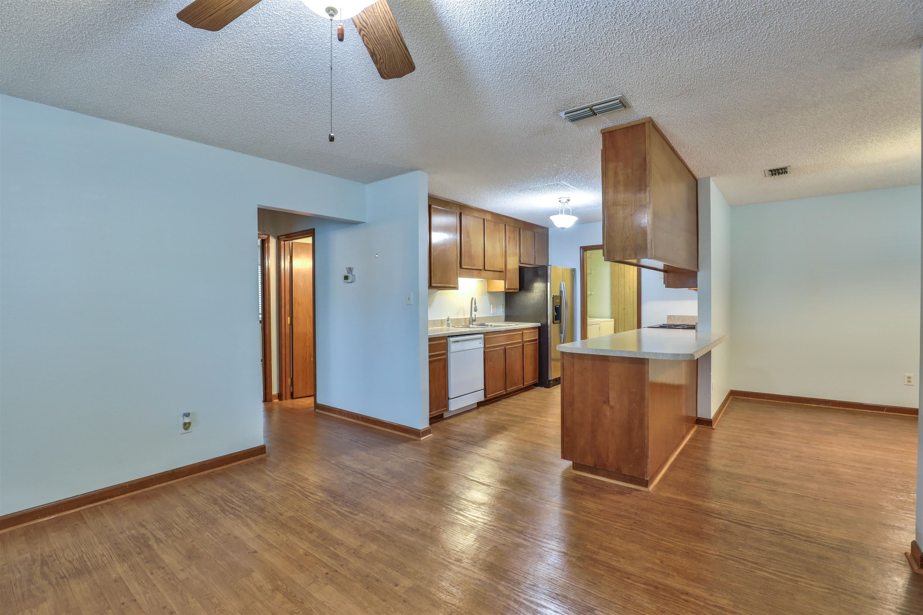 1609 Willow Bend Way – photo 3