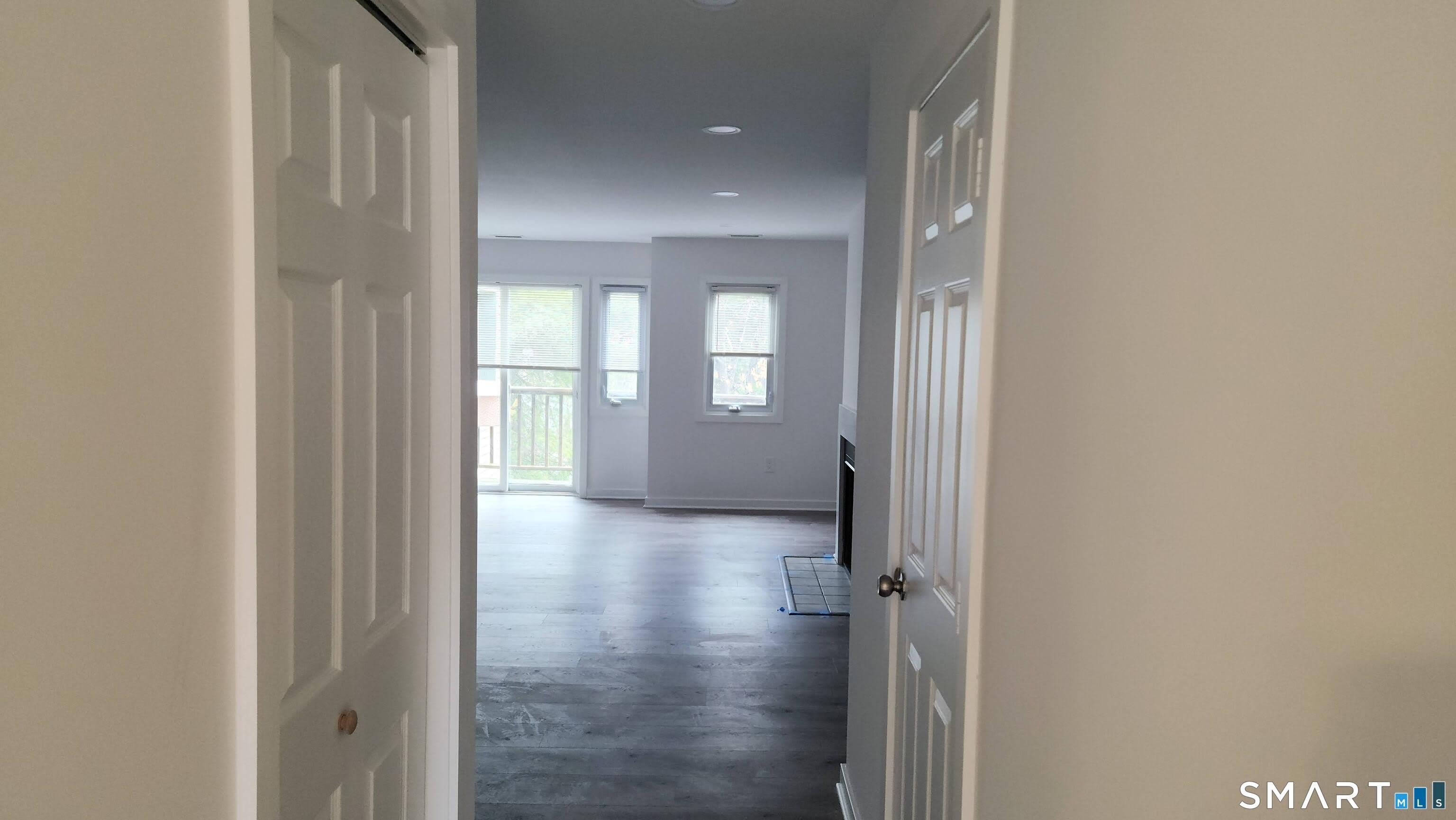 1414 whitney Avenue – photo 2