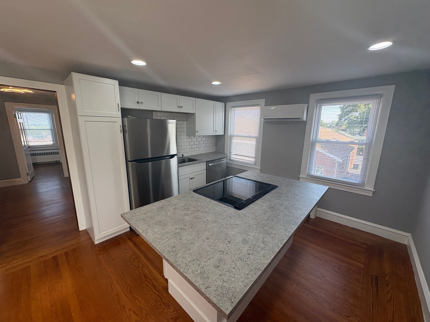 Newly Renovated Apartment For Rent in North Providence! – photo 1