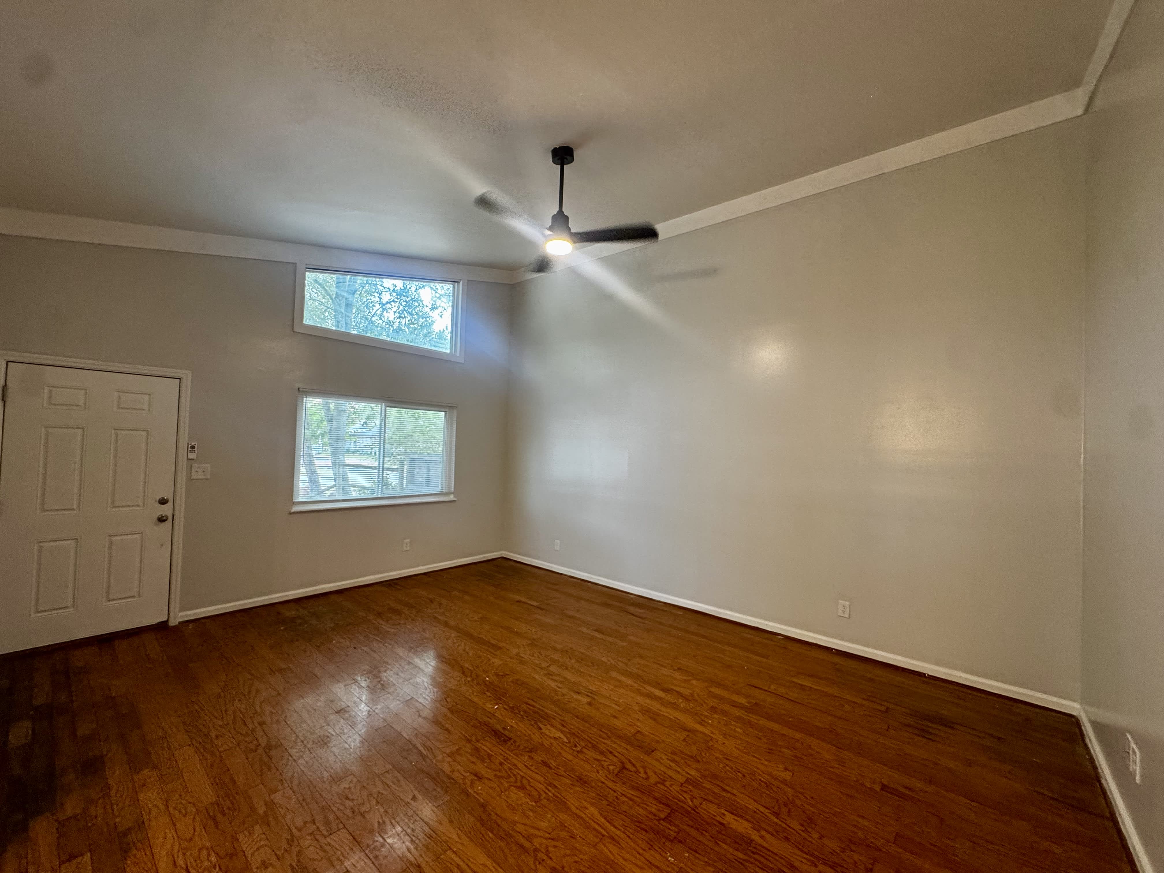 6306 Wedgewood St Unit A – photo 2