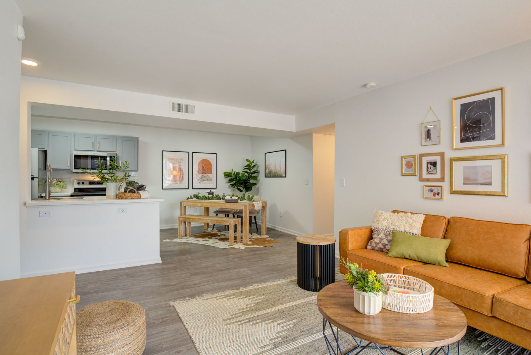 Oak Tree Park Apartments – photo 5