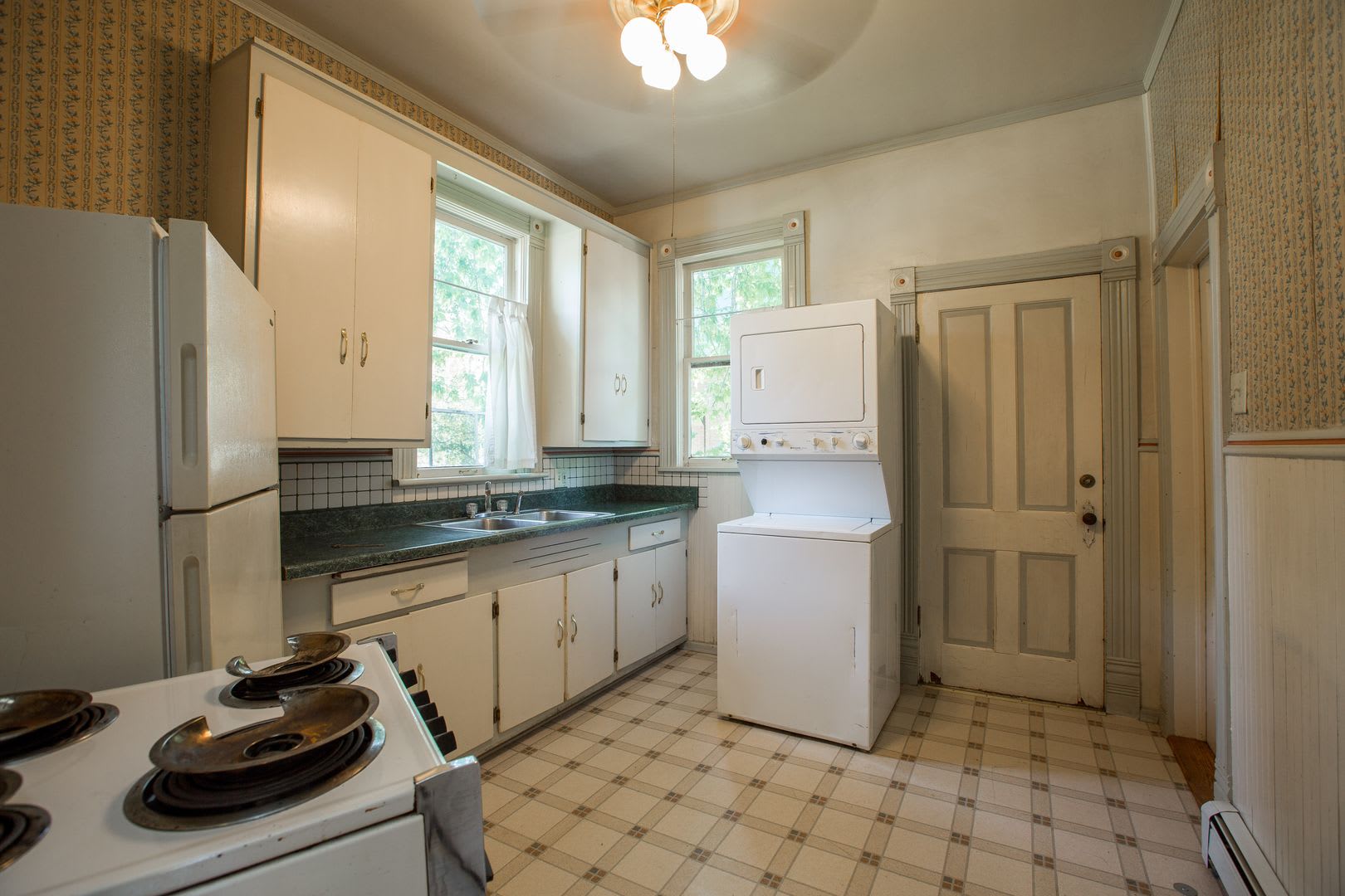 504 W Mountain – photo 2