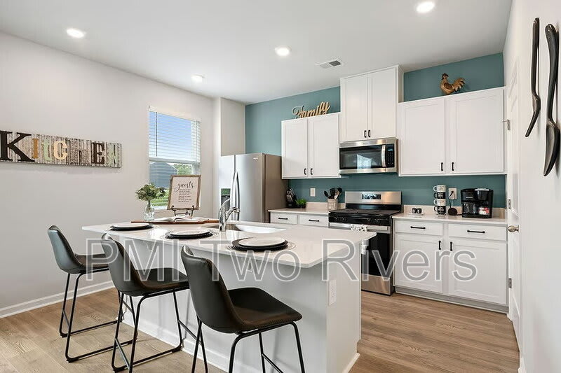 5027 Benelli Drive – photo 3