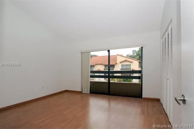 10068 Southwest 77th Court – photo 4