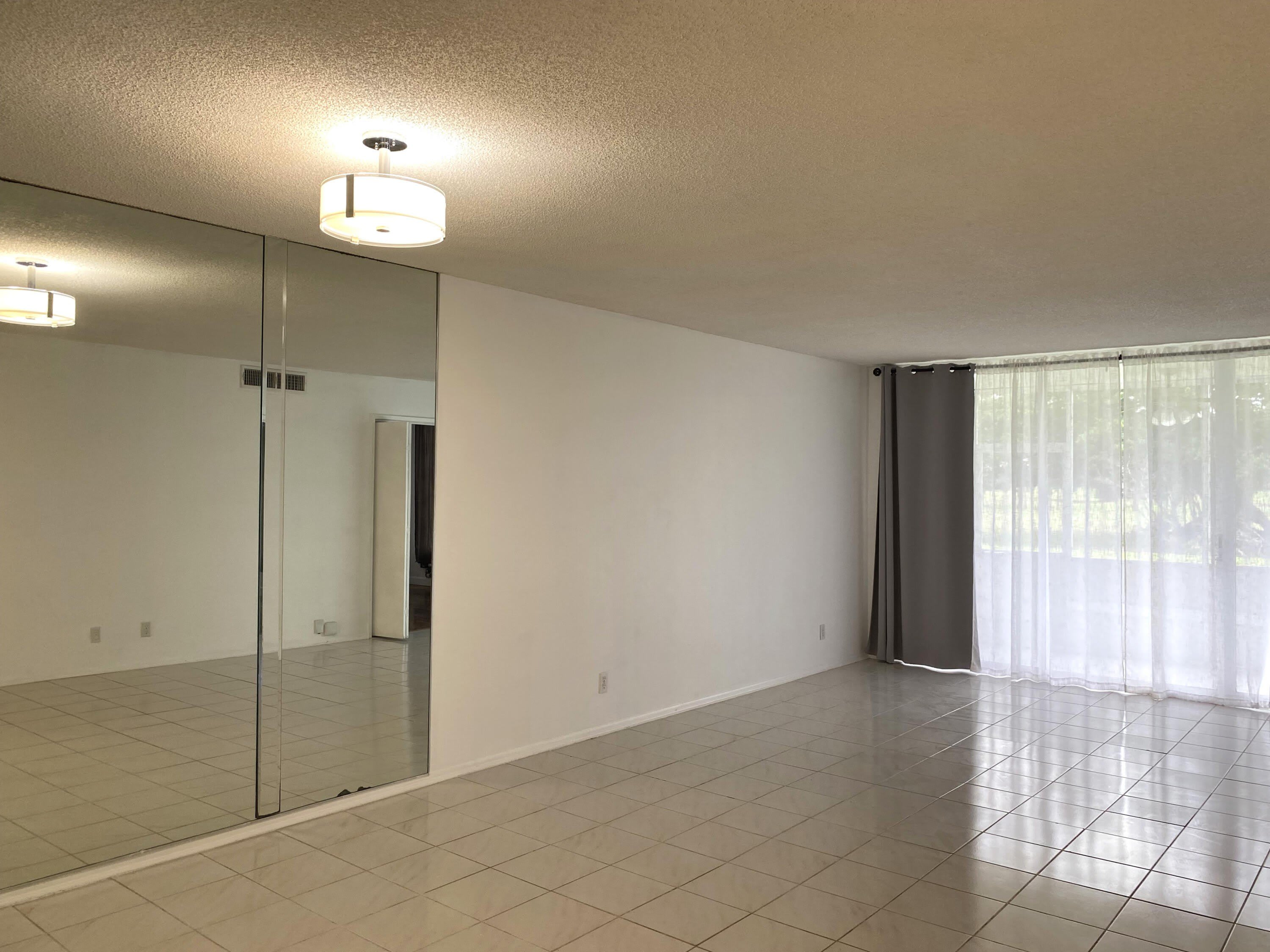 2751 S Palm Aire Drive – photo 3