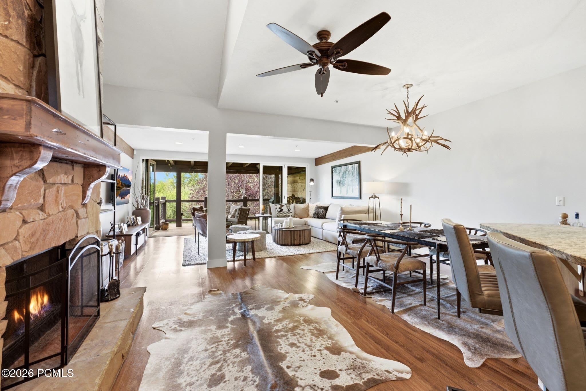 2264 Jupiter View Drive – photo 5