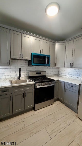 423 River St – photo 1