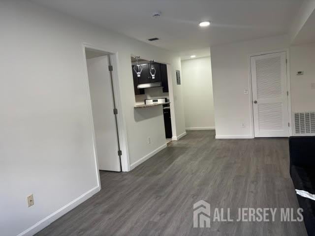 392 College Drive – photo 2