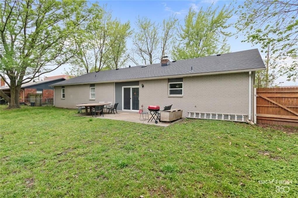 405 SW 10th Street – photo 2