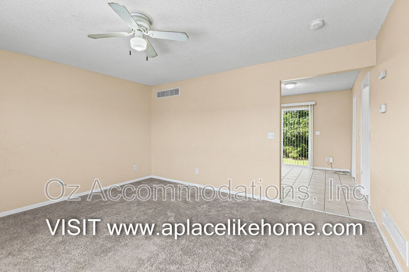 4510 NW 57th St – photo 4