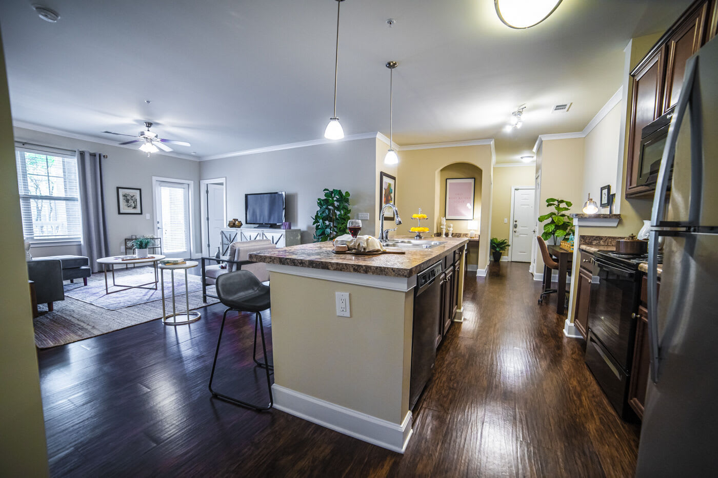 Avonlea Square – photo 3