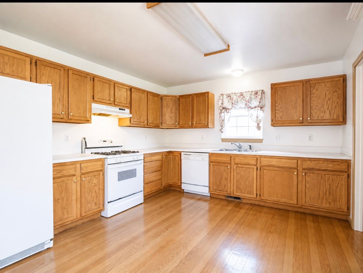 3 Bed 1 Bath – photo 5