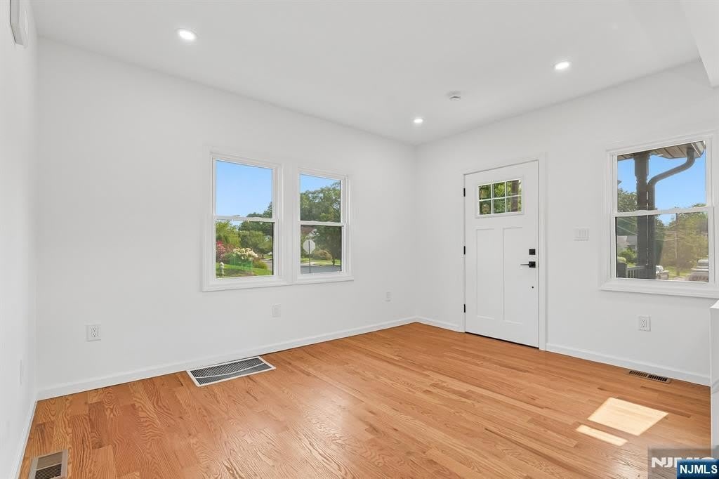 7 Franklin Avenue – photo 5
