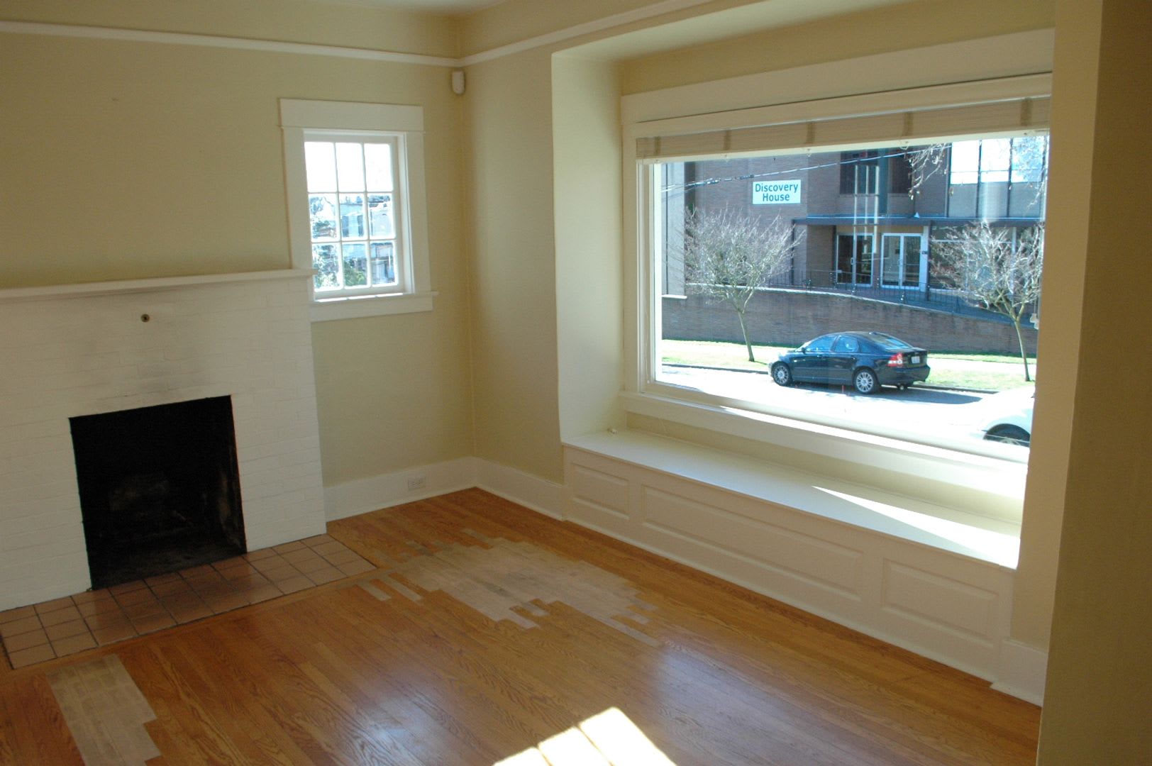 4bd/2.5ba Seattle House – photo 2