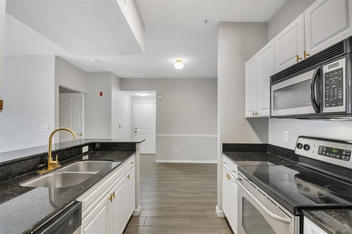 14316 Fredricksburg Drive – photo 5