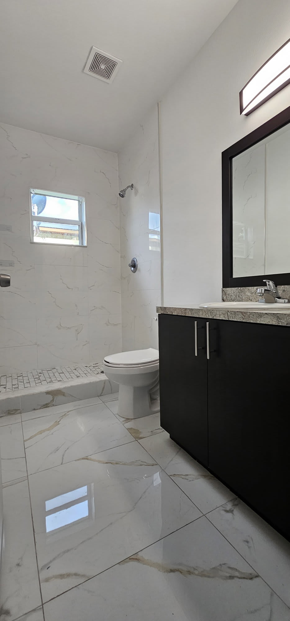 1458 Northeast 147th Street – photo 1