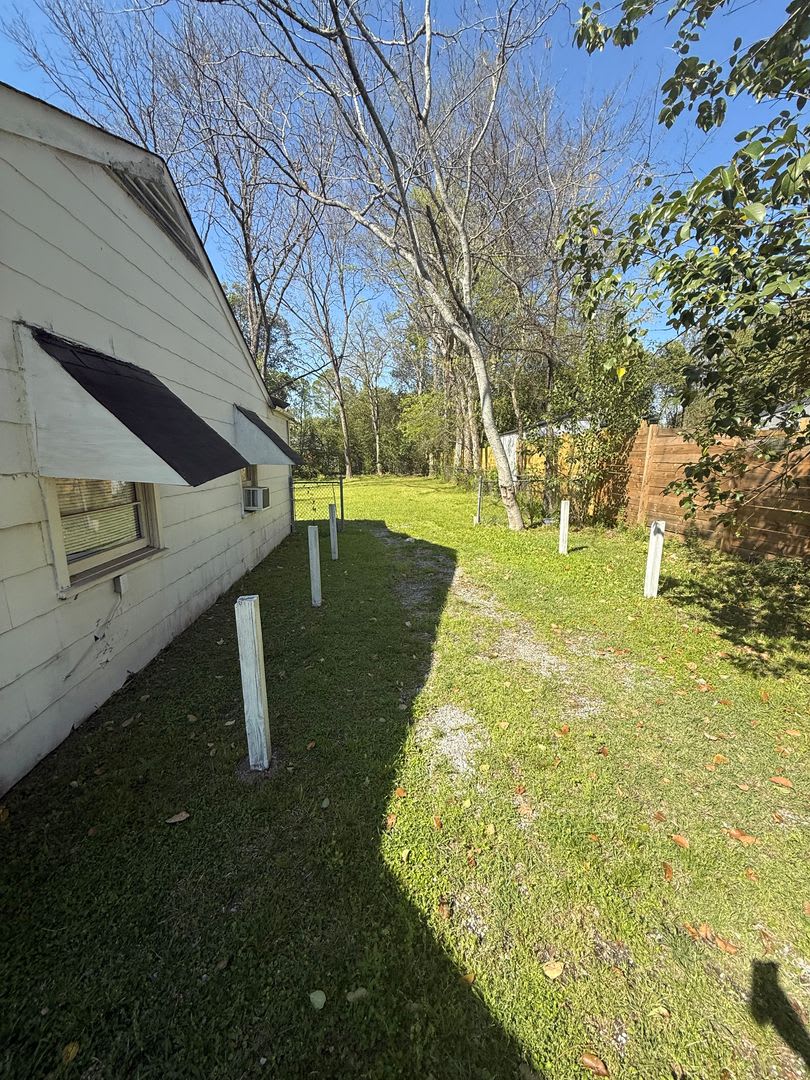 ** 3 Bed 1 Bath located off Woodley Road ** to schedule a showing – photo 3