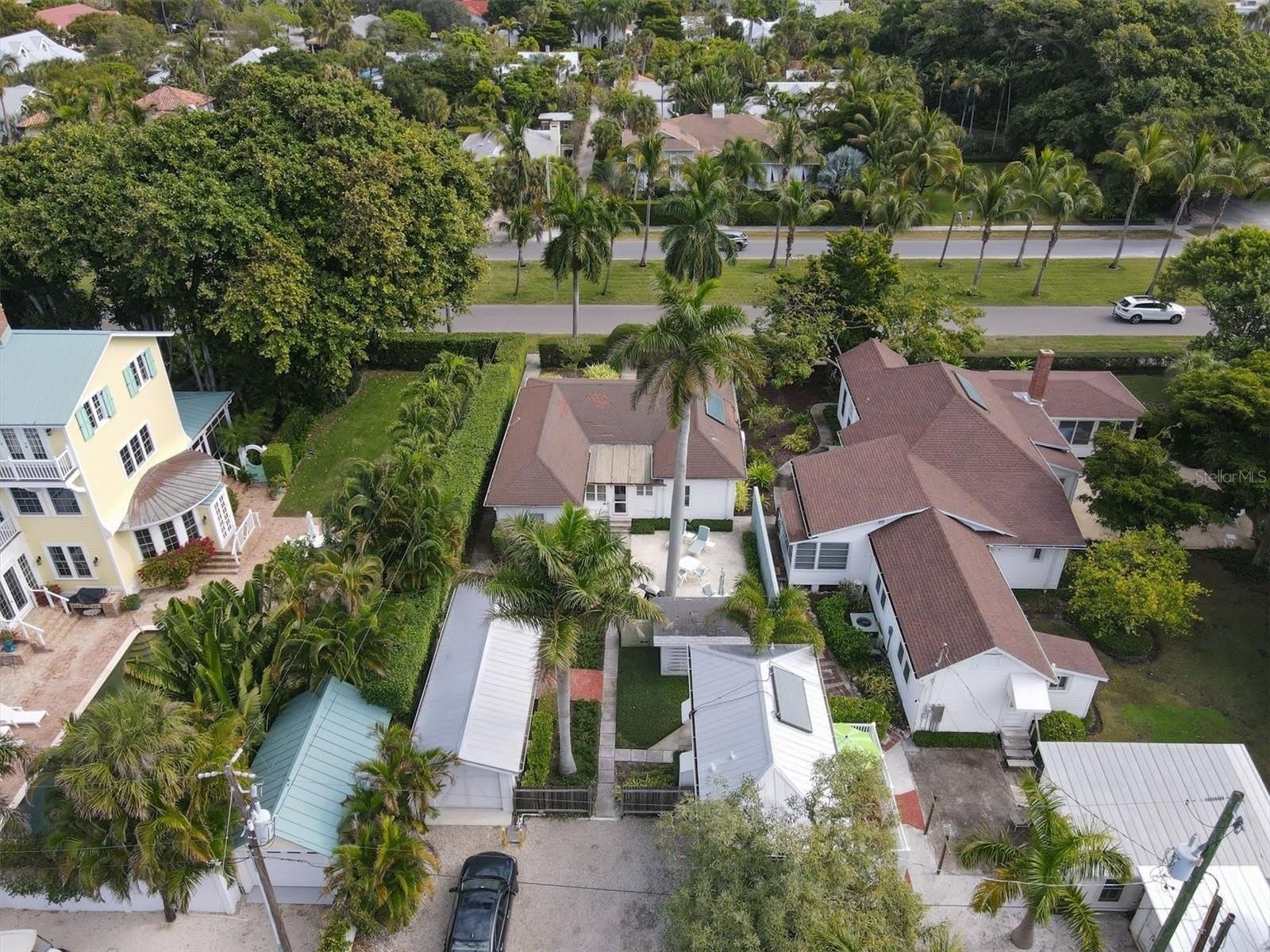 241 GILCHRIST Avenue – photo 3