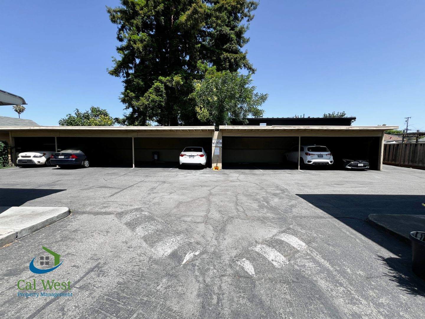 2 195 Cozy 1 1 Located Near The Rose Garden – photo 4