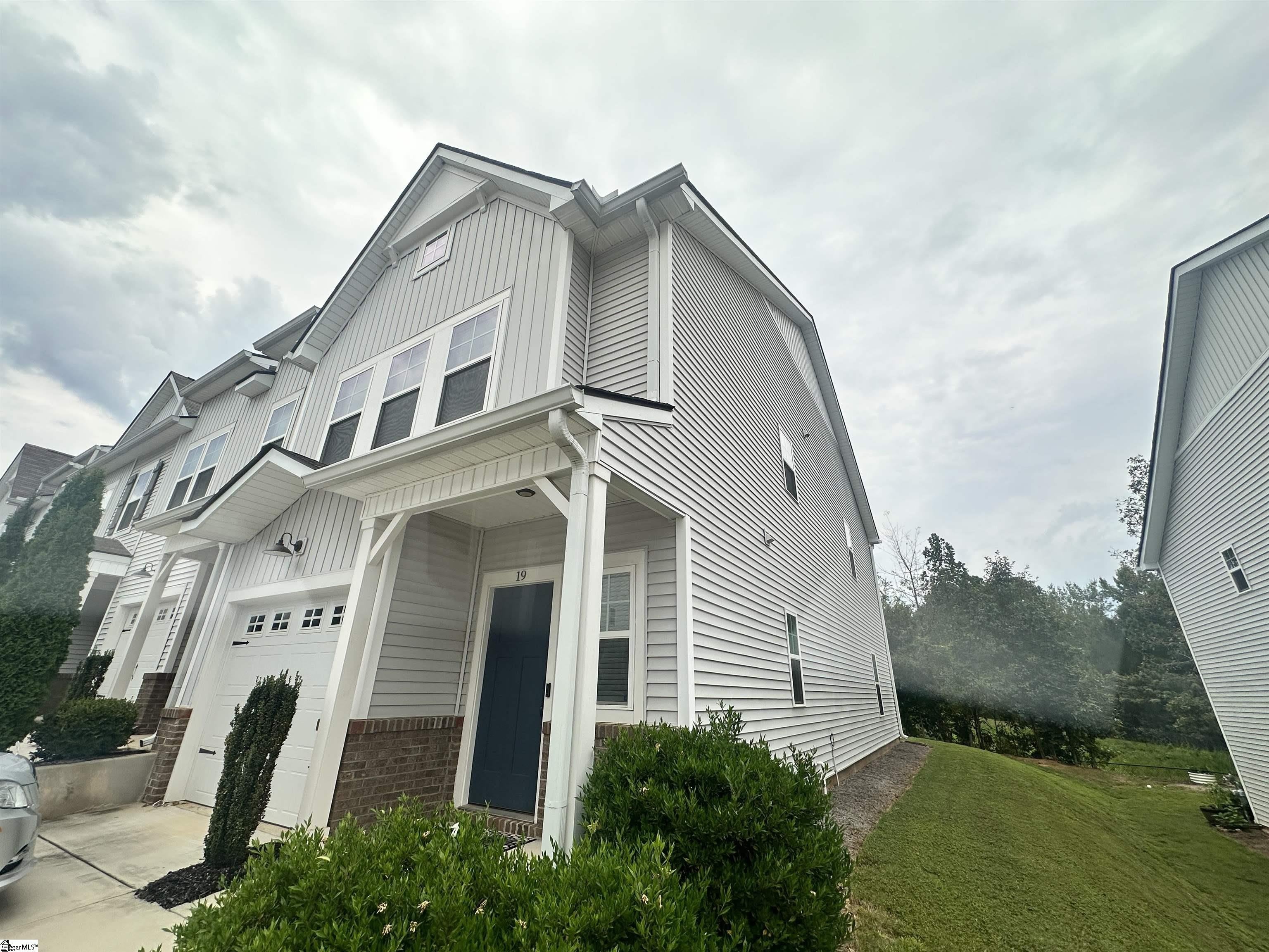 19 Jaycee Court – photo 2