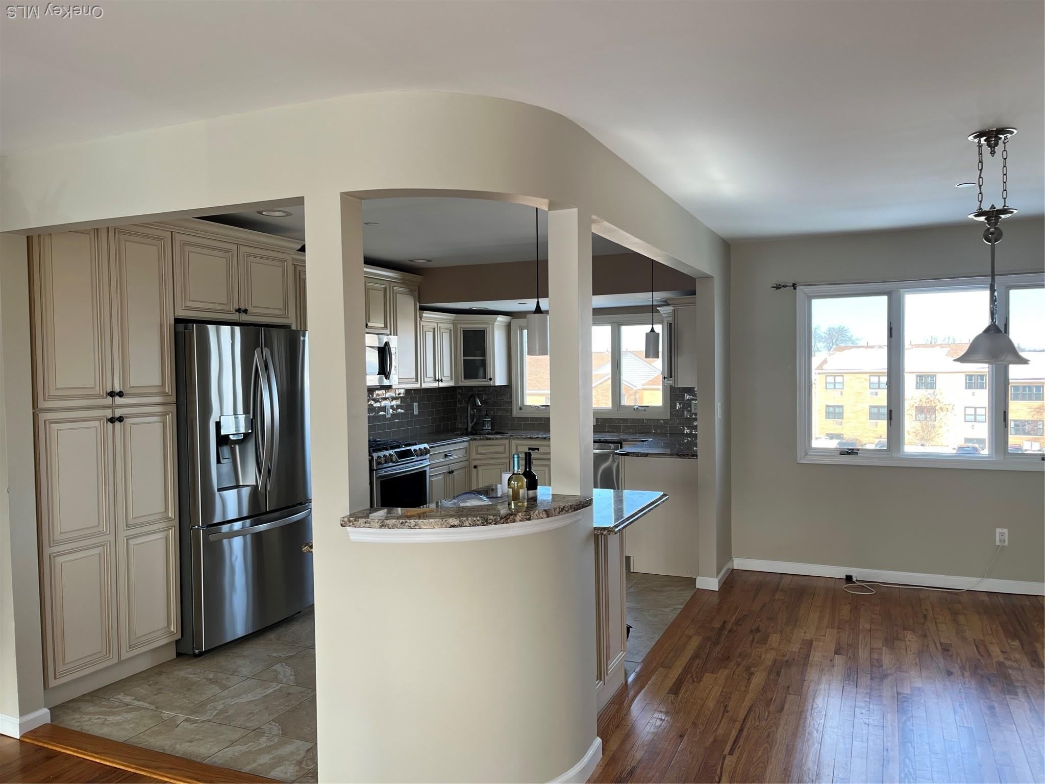 50 Florence Avenue – photo 3