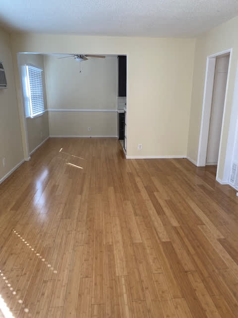 4960 Kester Avenue – photo 3