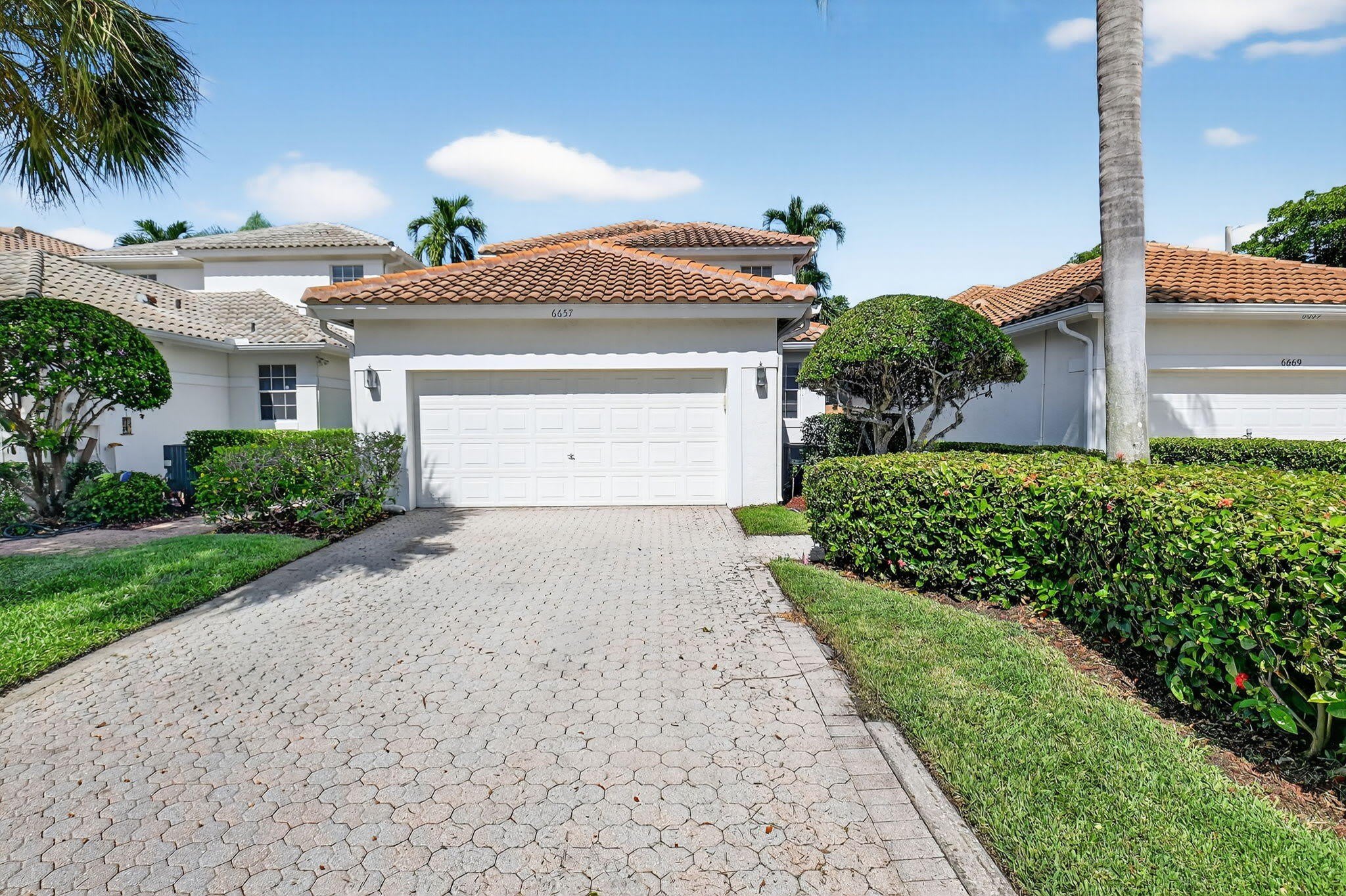6657 NW 25th Way – photo 2