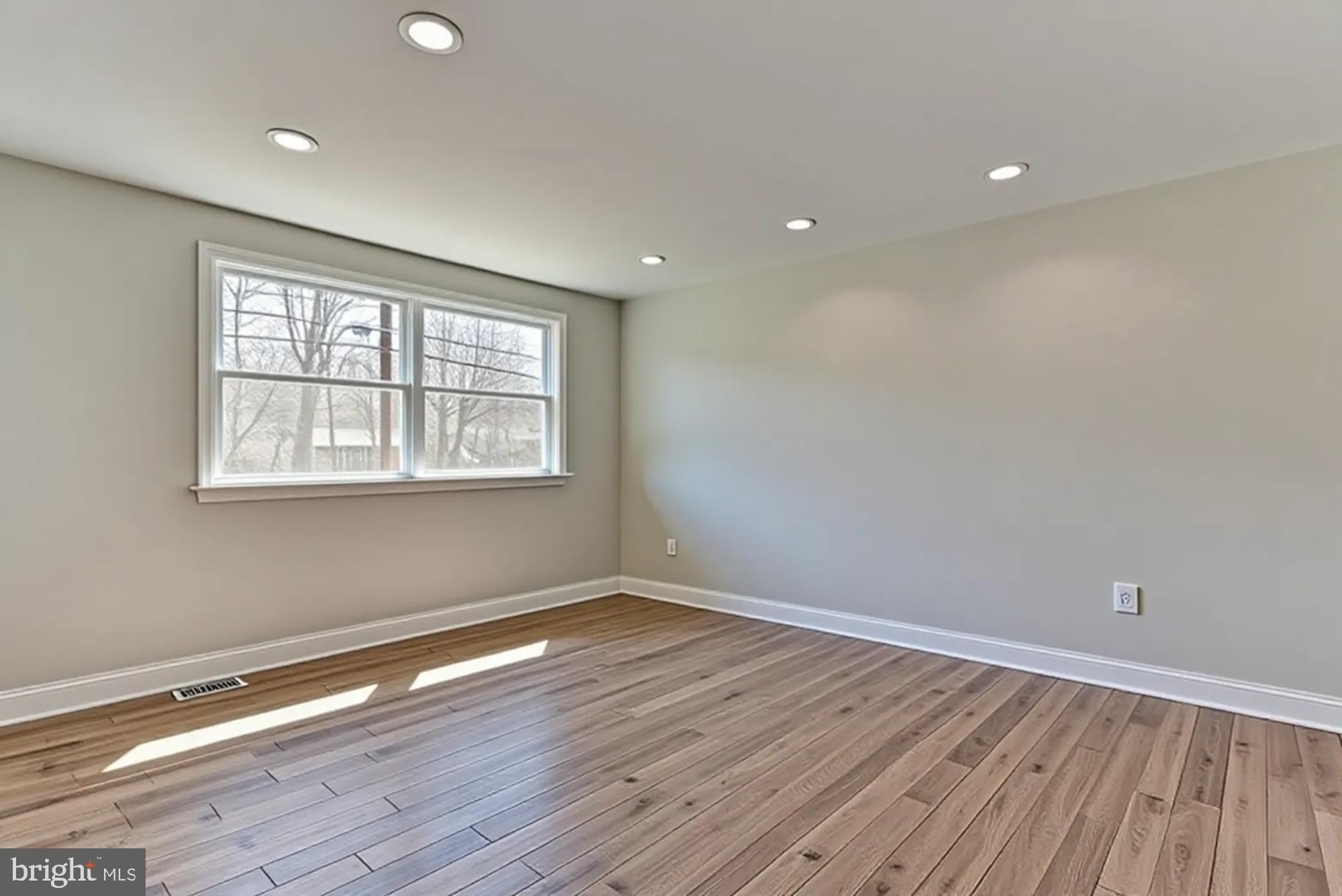 415 RITCHIE Parkway – photo 4