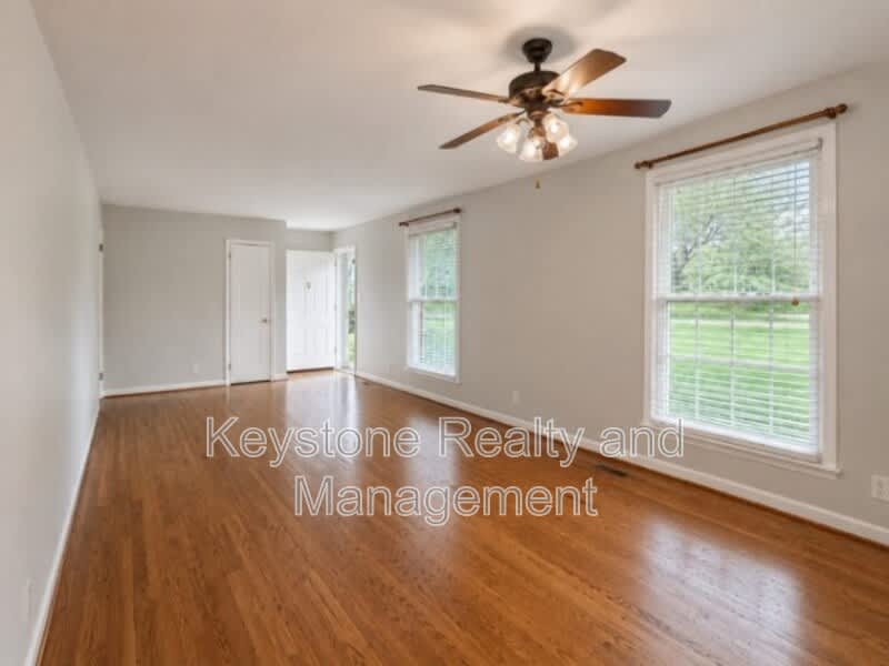 2111 Fleming Road – photo 4