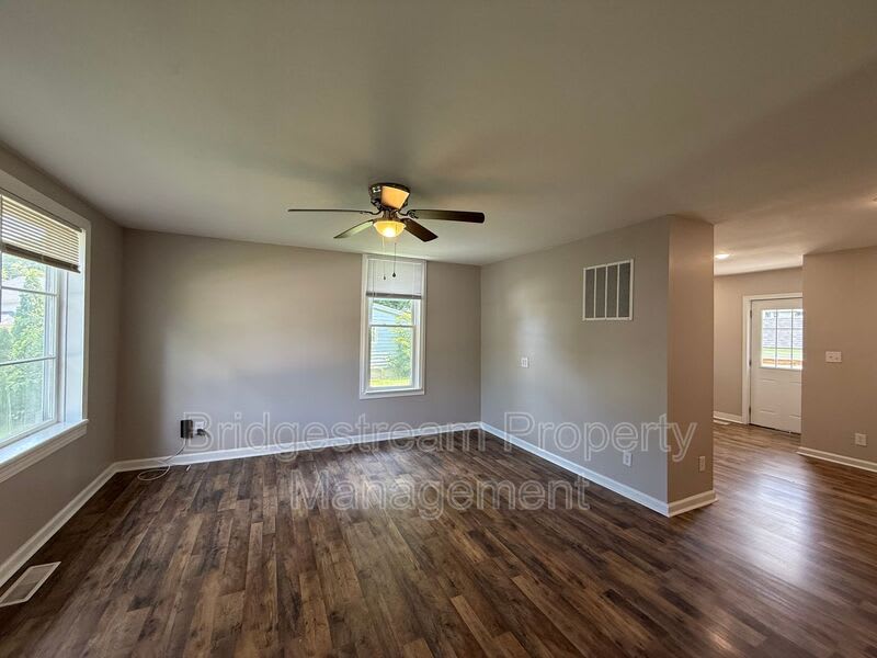 921 S Kent Lane – photo 1