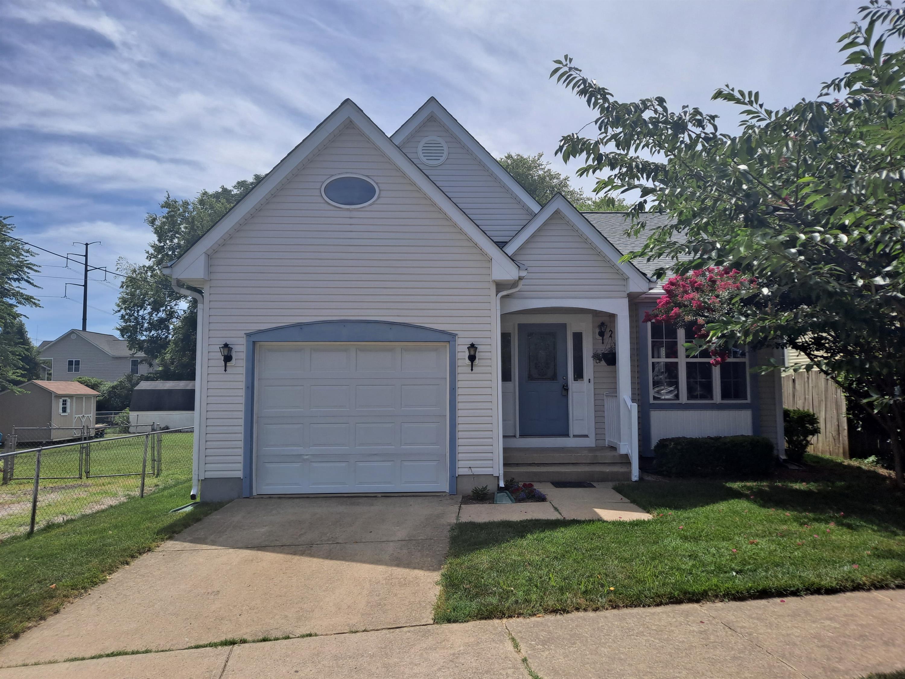 210 Amaret Street – photo 4