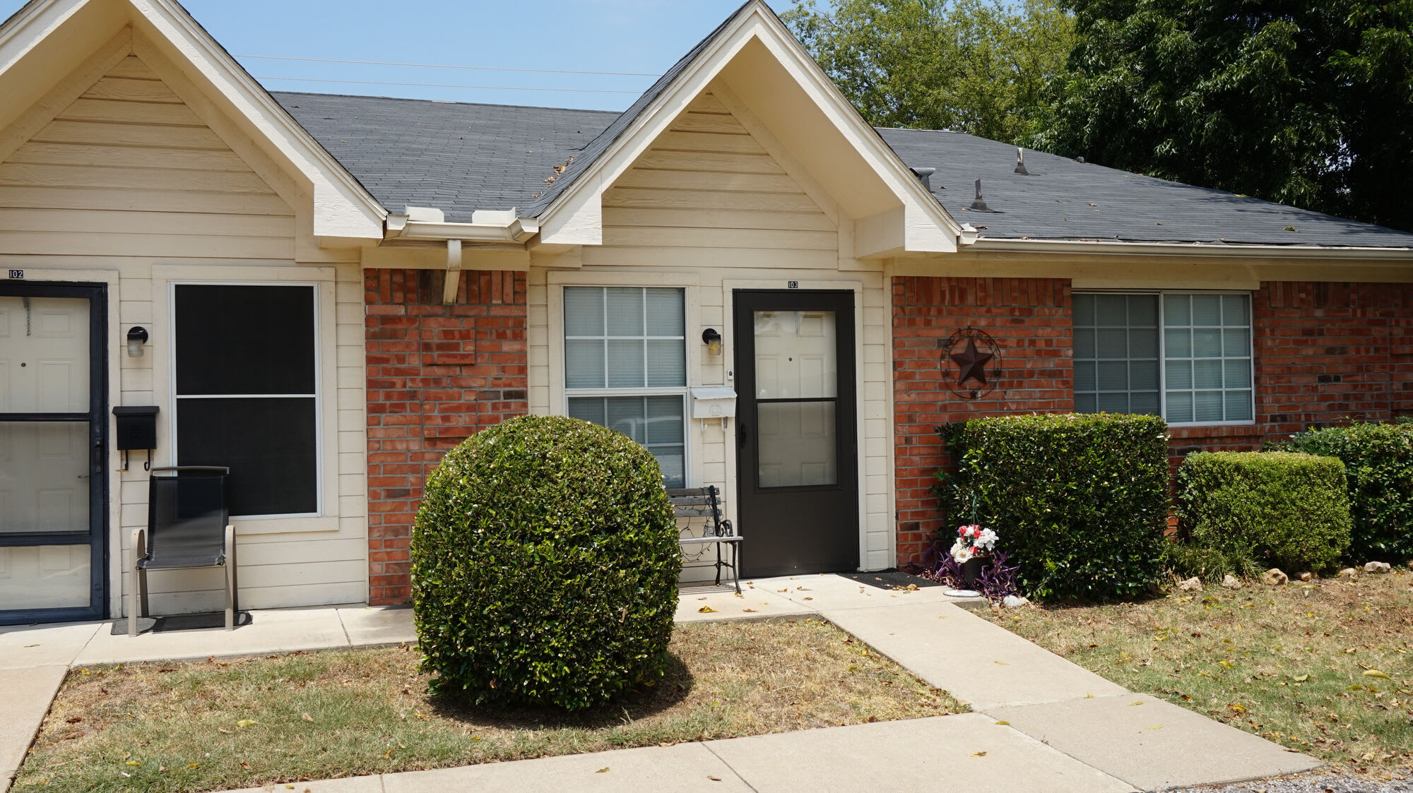 Senior Housing – photo 3