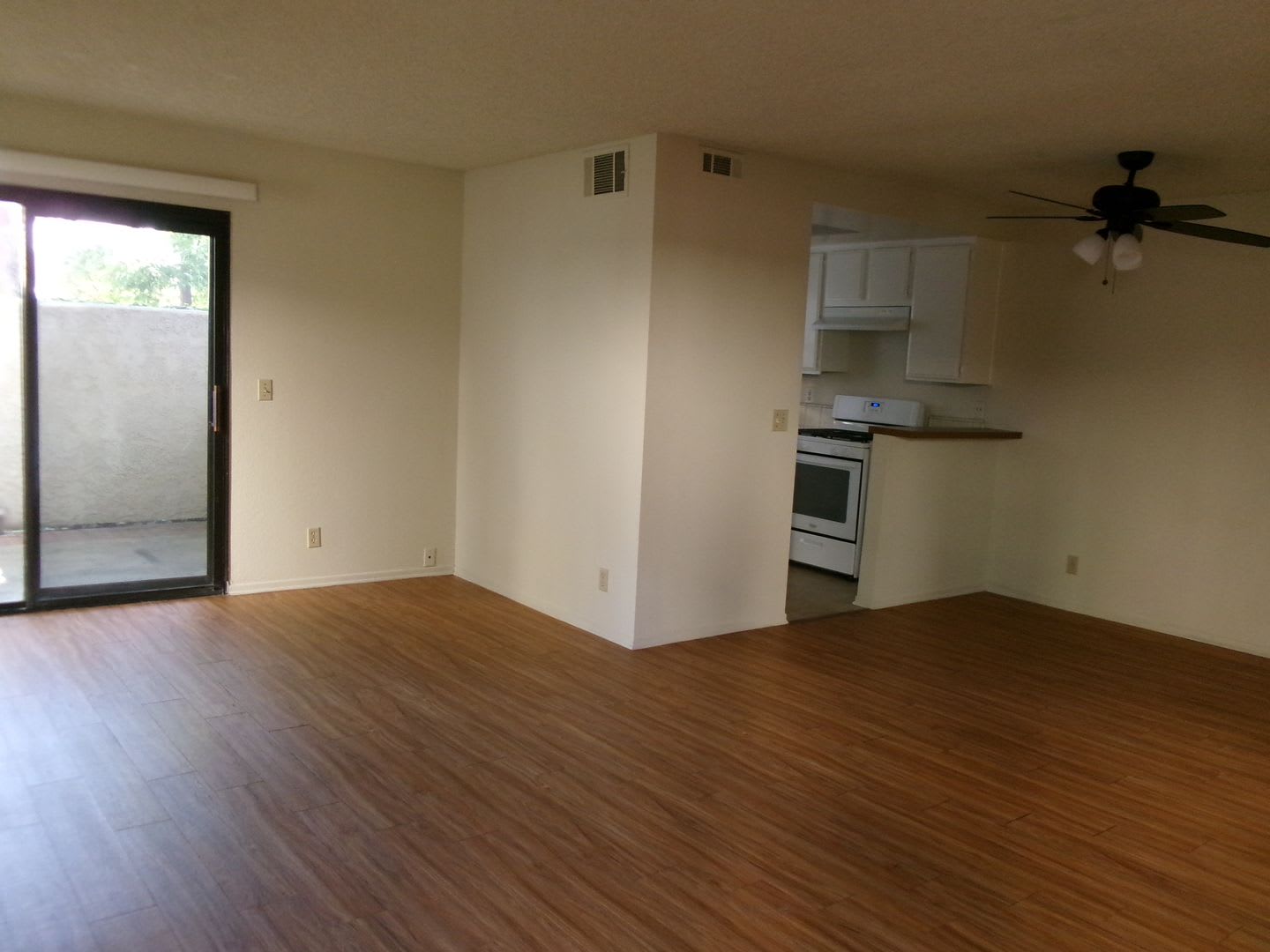 TWO BEDROOM CONDO IN CYPRESS AVAILABLE--CALL US TODAY! – photo 2