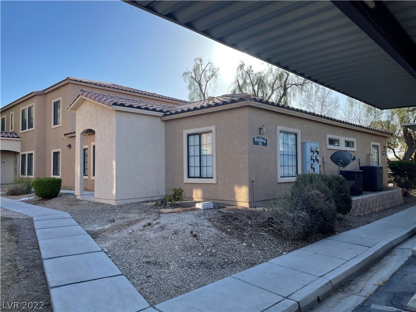 Modern Single-Level Living with Gourmet Kitchen! – photo 2