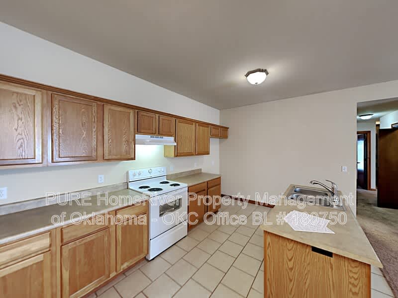 602 Garrison Ln – photo 5