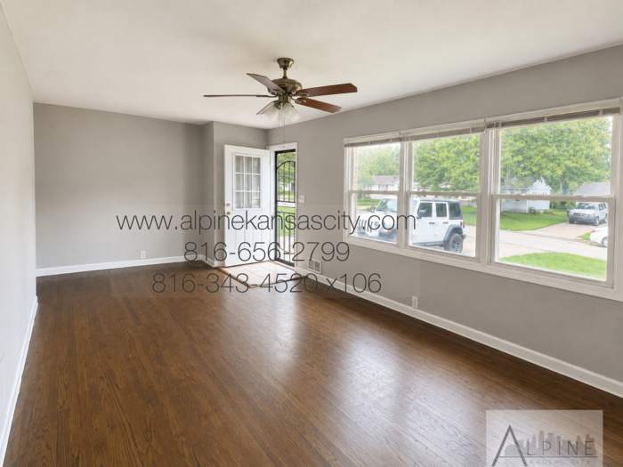 10731 Cambridge Avenue – photo 3