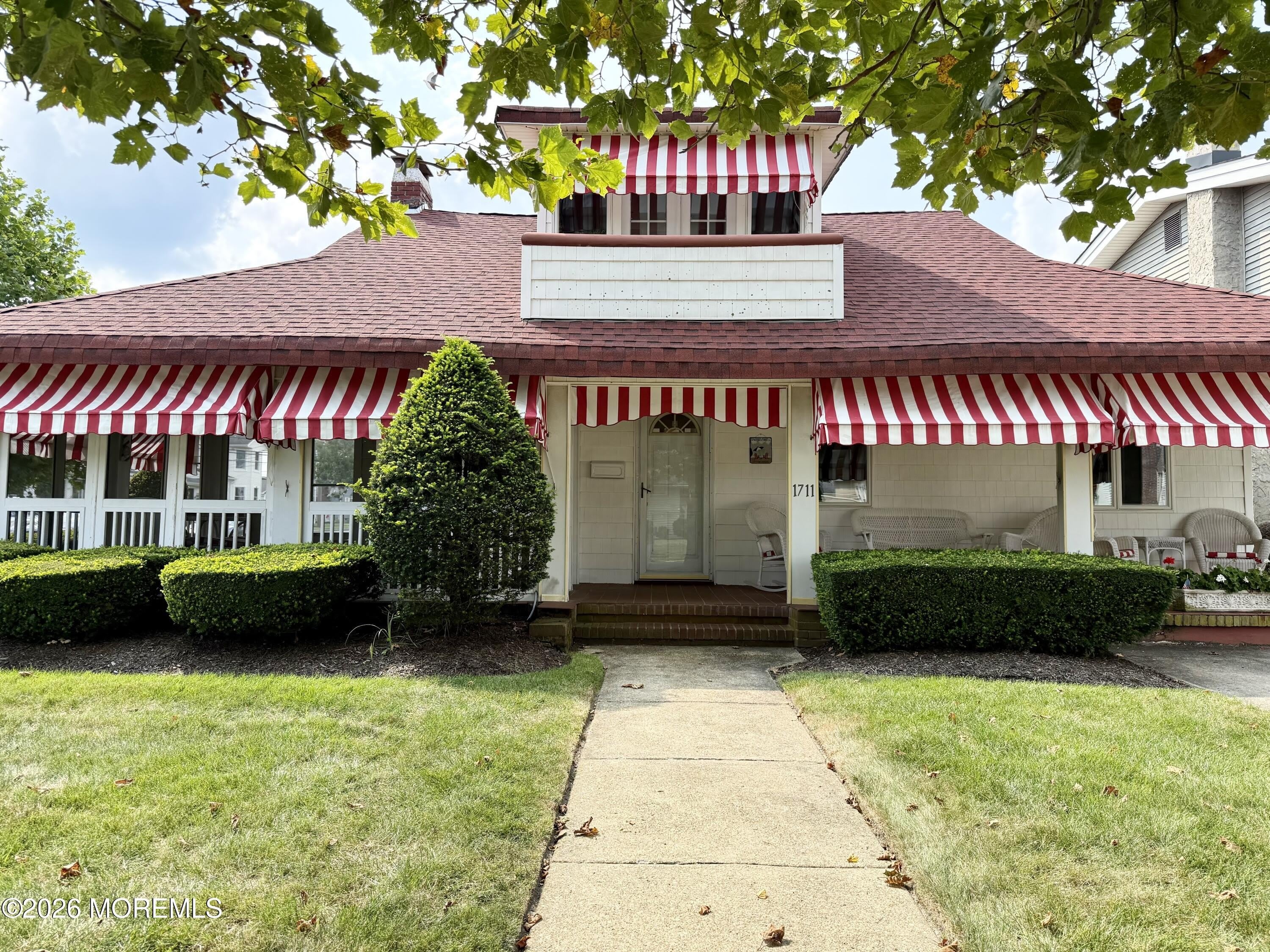 1711 Snyder Avenue – photo 3