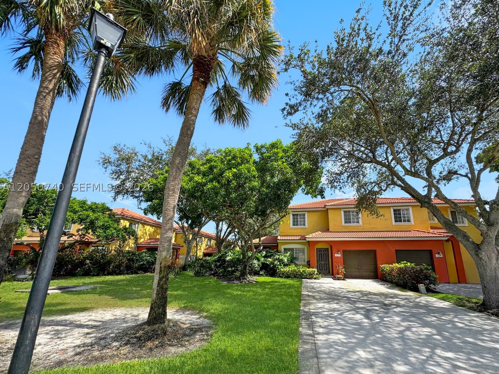 10341 SW 18th St – photo 2