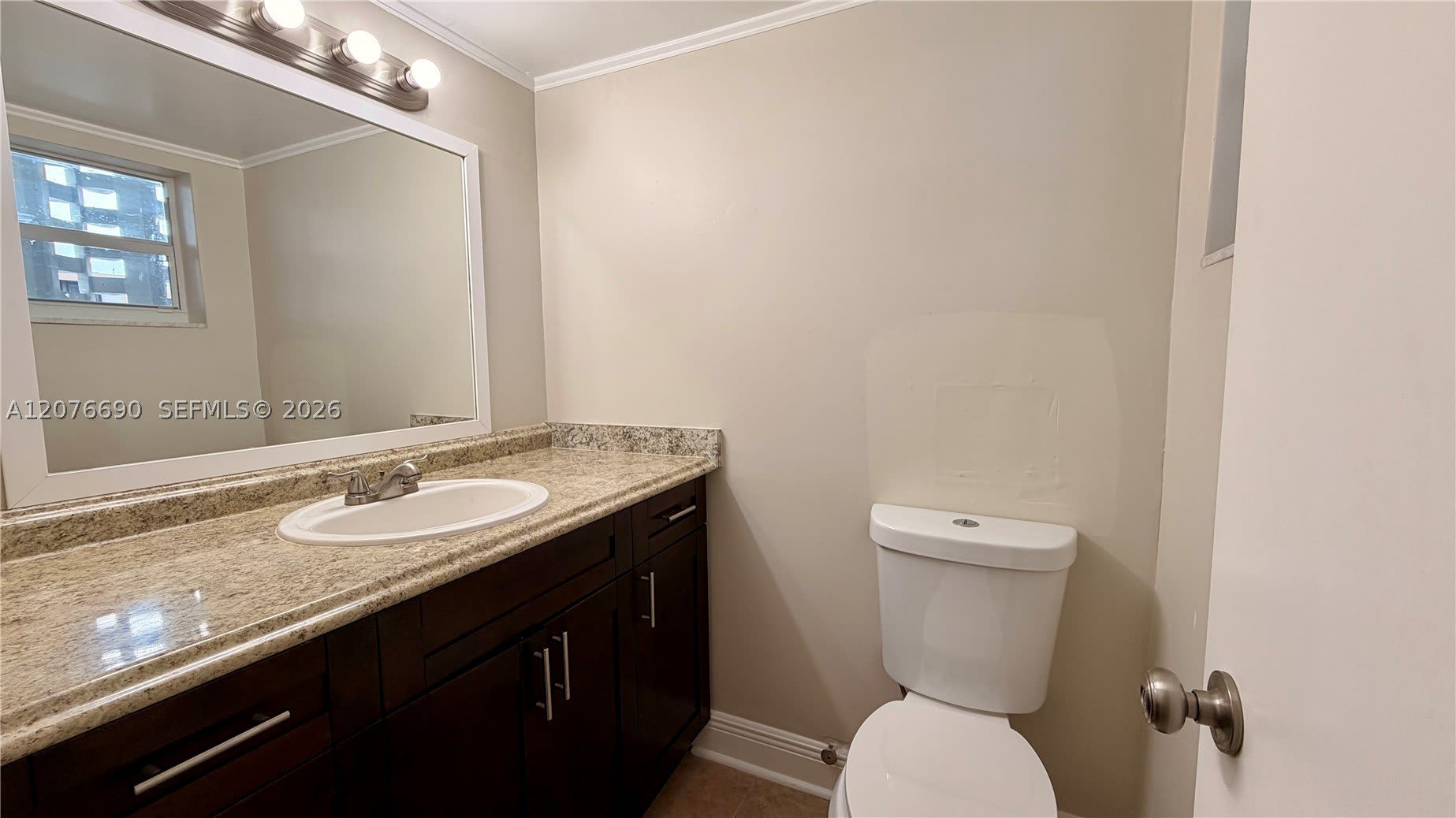 879 NE 195th St – photo 5