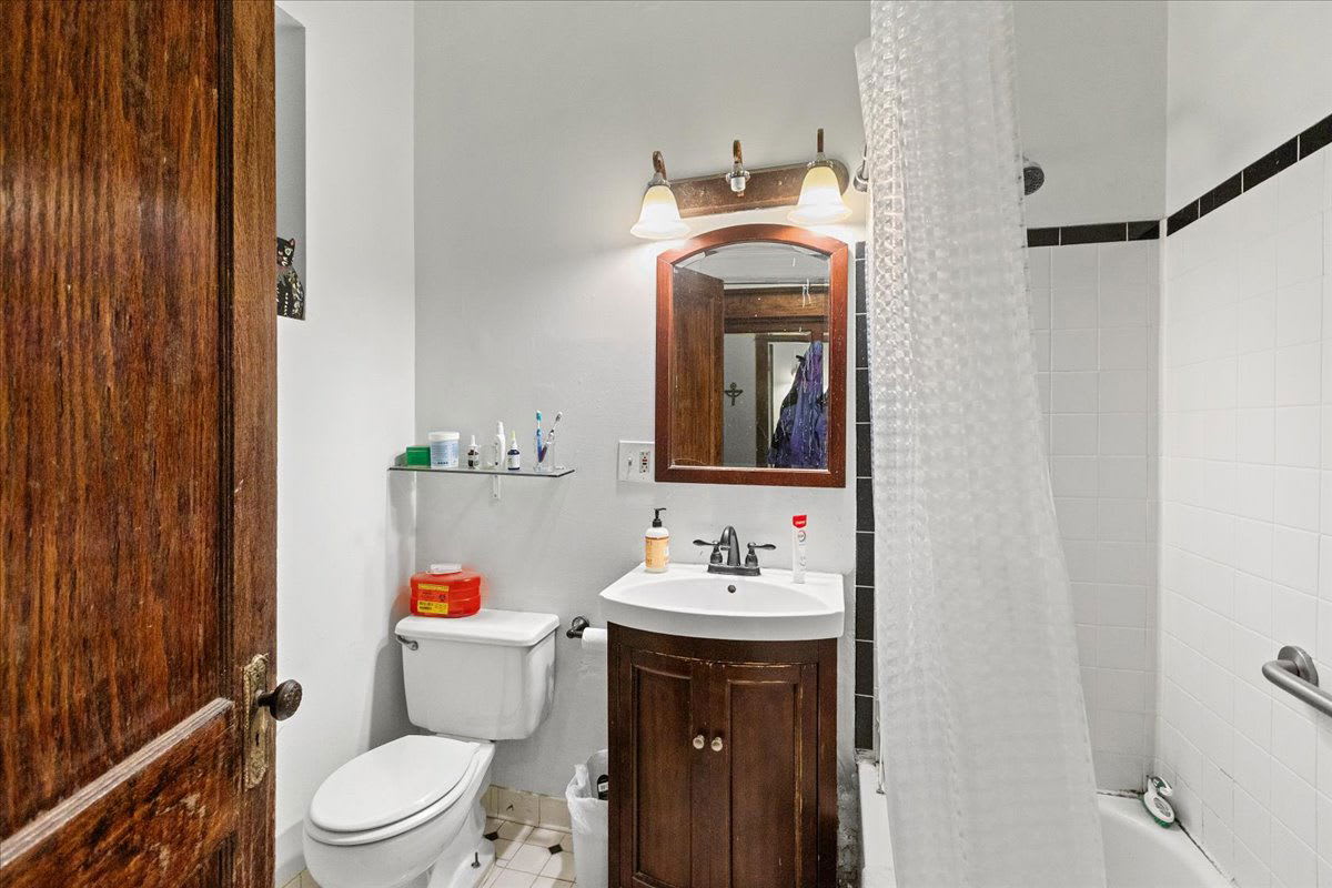 4002 North Southport Avenue – photo 3