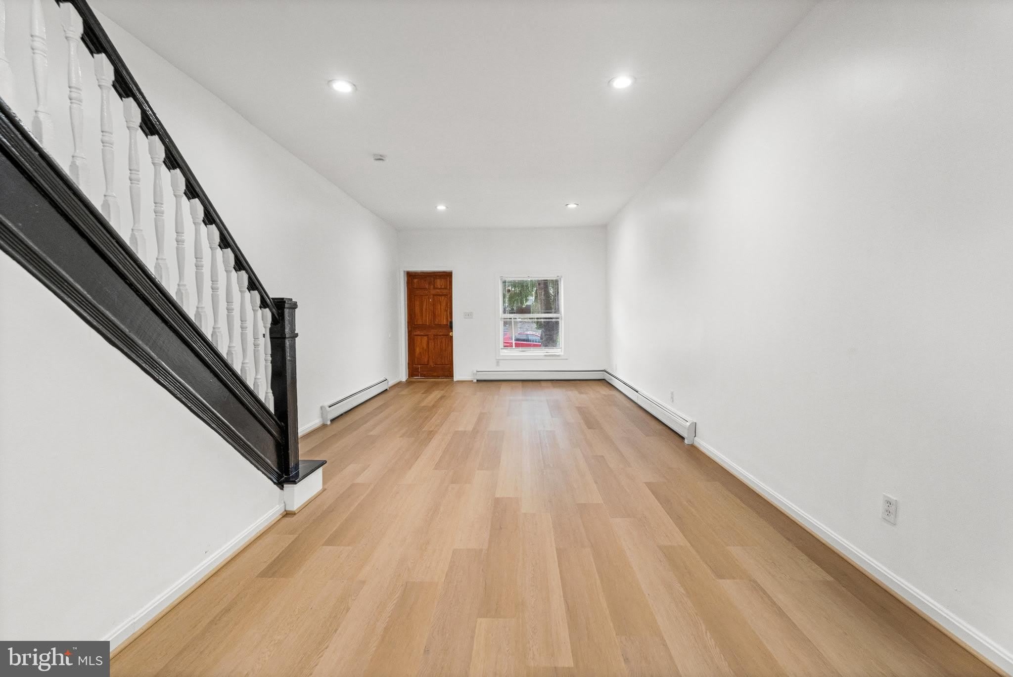 1653 N SMALLWOOD Street – photo 3