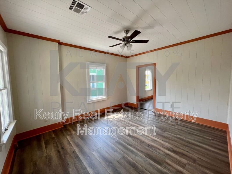 510 Lamar Street – photo 2