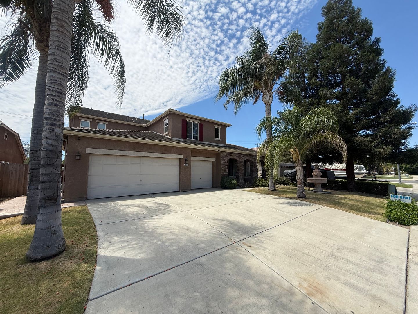 Charming 4-Bedroom, 3-Bathroom Home – photo 2